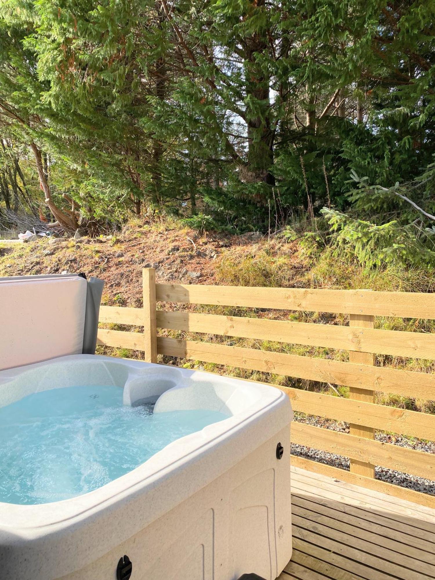 Kaoglen Wild-Hot Tub-Cairngorms-Pet Friendly Villa Balnald Exterior photo